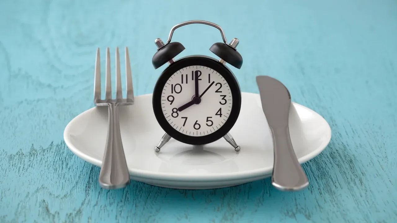 Intermittent Fasting – Loose Your Big Bloated Belly in 1 Week